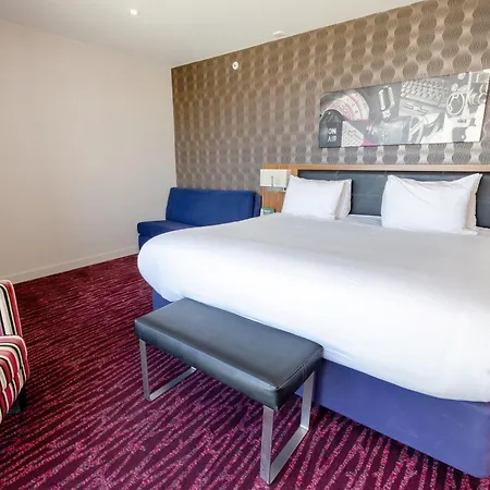 Holiday Inn Manchester-Mediacityuk By Ihg Salford  Exterior photo