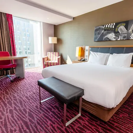 Holiday Inn Manchester-Mediacityuk By Ihg Salford  Exterior photo