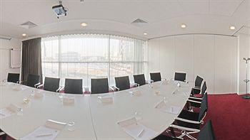 Hotel Manchester-mediacityuk By Ihg