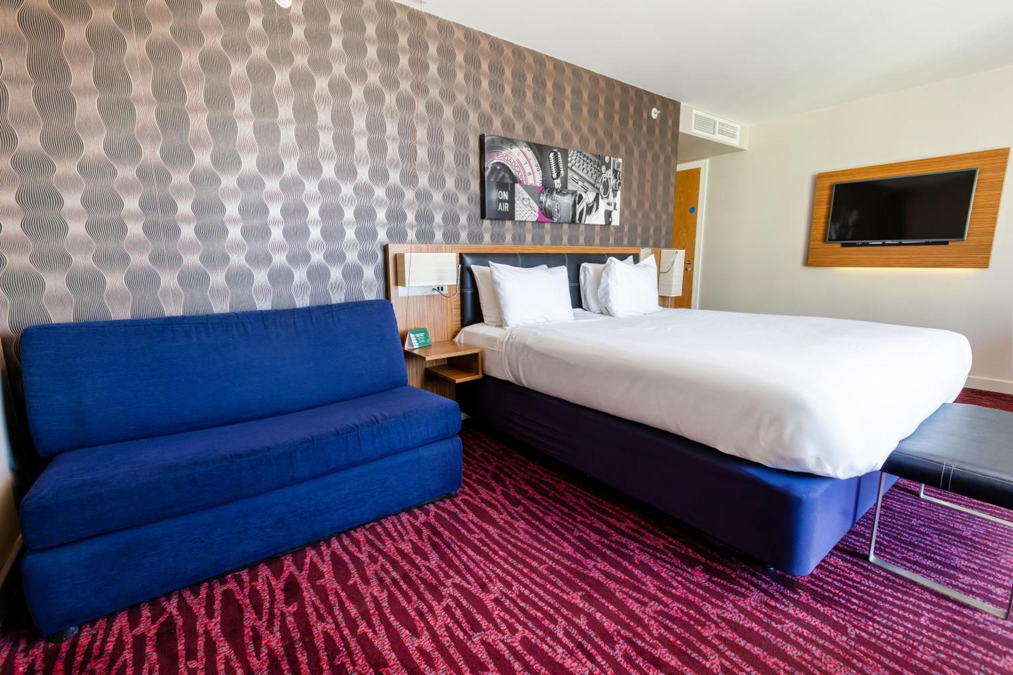 Отель Manchester-mediacityuk By Ihg 4*