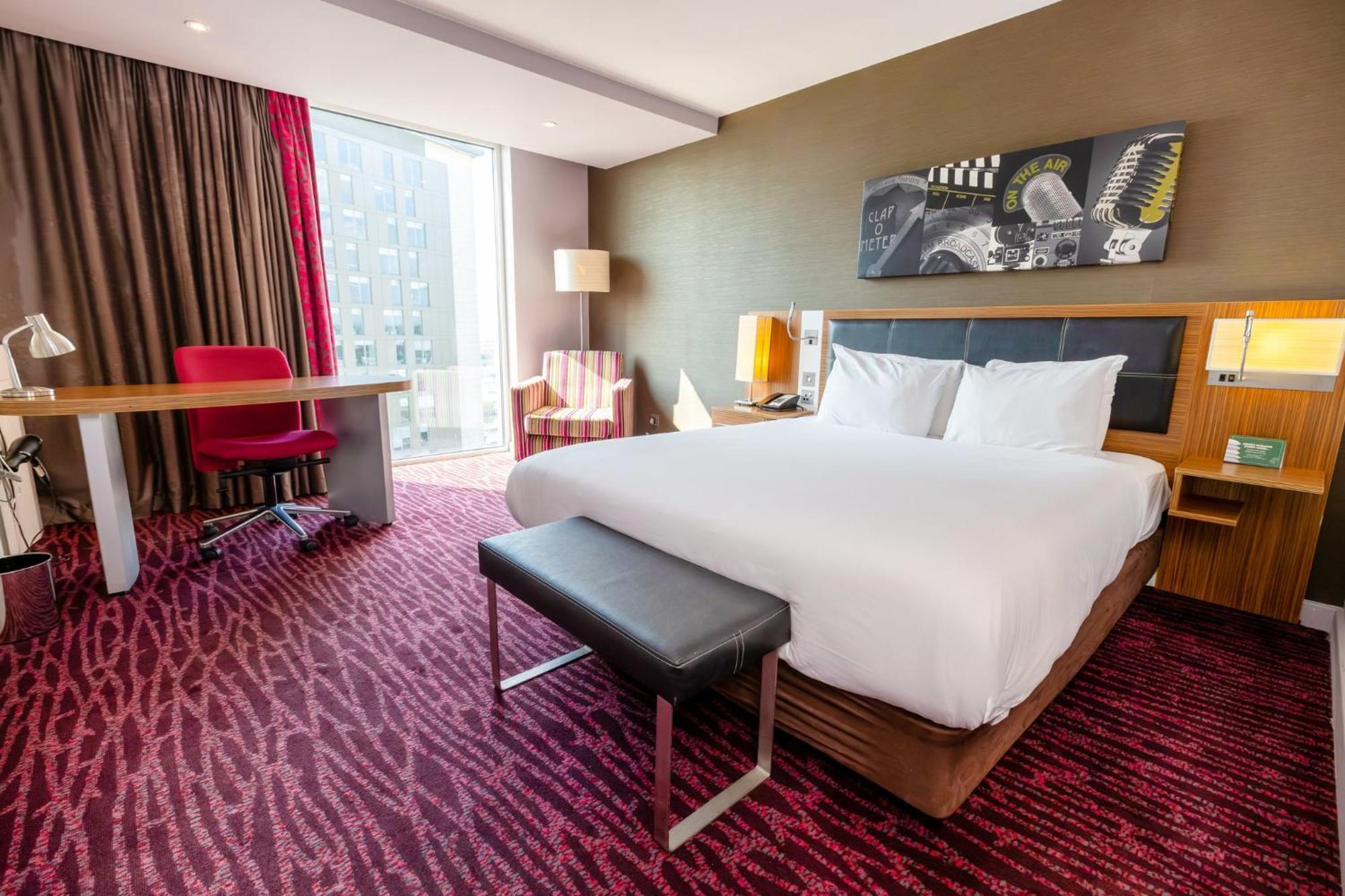 Отель Manchester-mediacityuk By Ihg